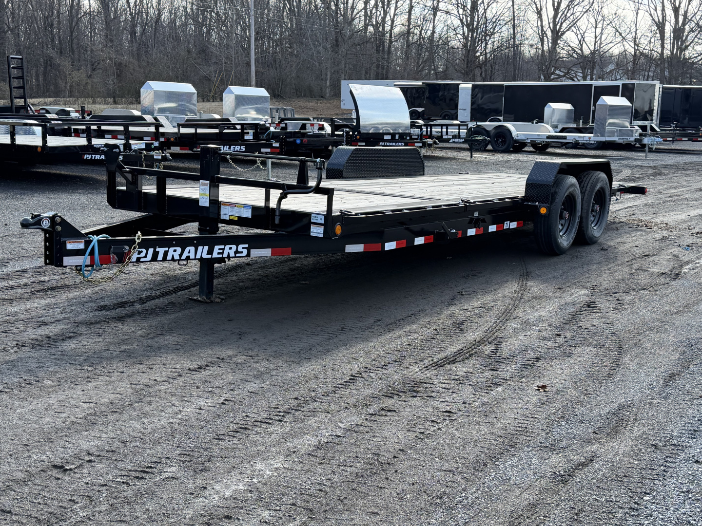 New 2025 PJ TRAILERS 83" x 22' (TJ) 16K HD Equipment Tilt Tilt Trailer