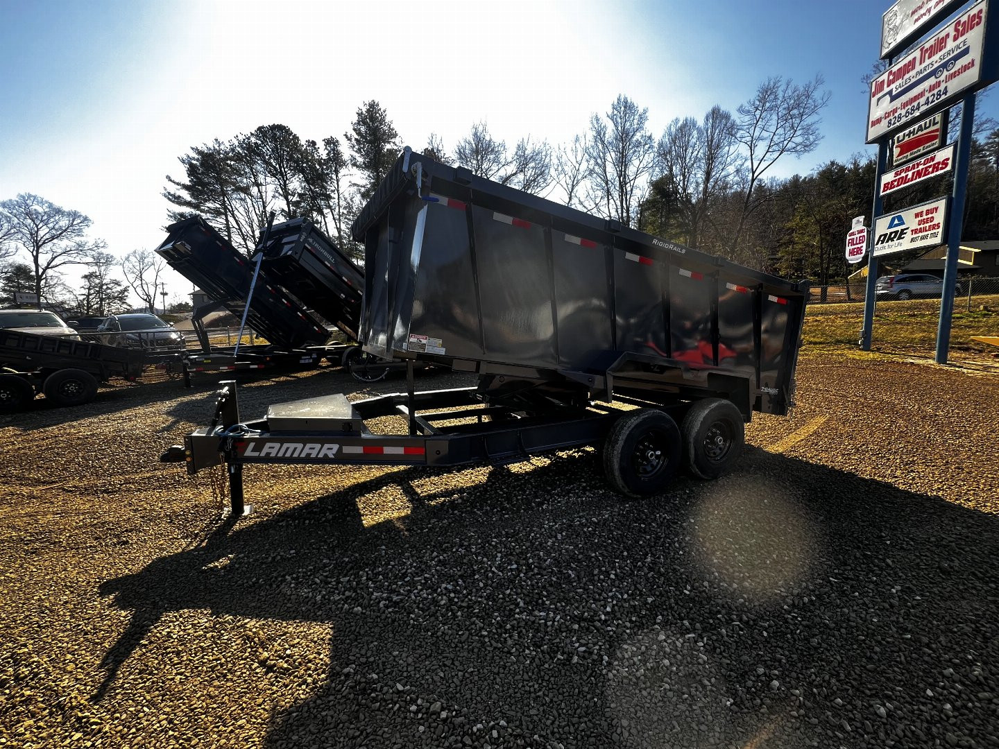 New 2025 Lamar Trailers DL831427-4' Side Dump Trailer / 7x14 / 4' High Side / 2-7 K Axles / Combo Rear Gate / Ramps / Tarp / Scissor Hoist
