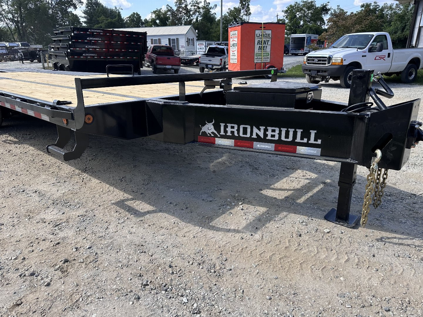 New 2025 Iron Bull FLP Series 102"x25' / 2-10,000# Electric Brake Axles / 16" Dual Wheels / 5' Rampage Ramps / Deckover Trailer
