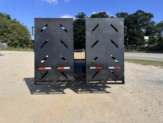 New 2025 Iron Bull FLP Series 102"x25' / 2-10,000# Electric Brake Axles / 16" Dual Wheels / 5' Rampage Ramps / Deckover Trailer