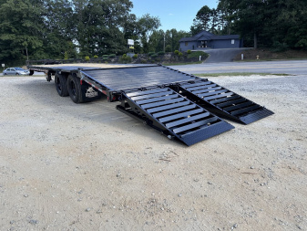 New 2025 Iron Bull FLP Series 102"x25' / 2-10,000# Electric Brake Axles / 16" Dual Wheels / 5' Rampage Ramps / Deckover Trailer