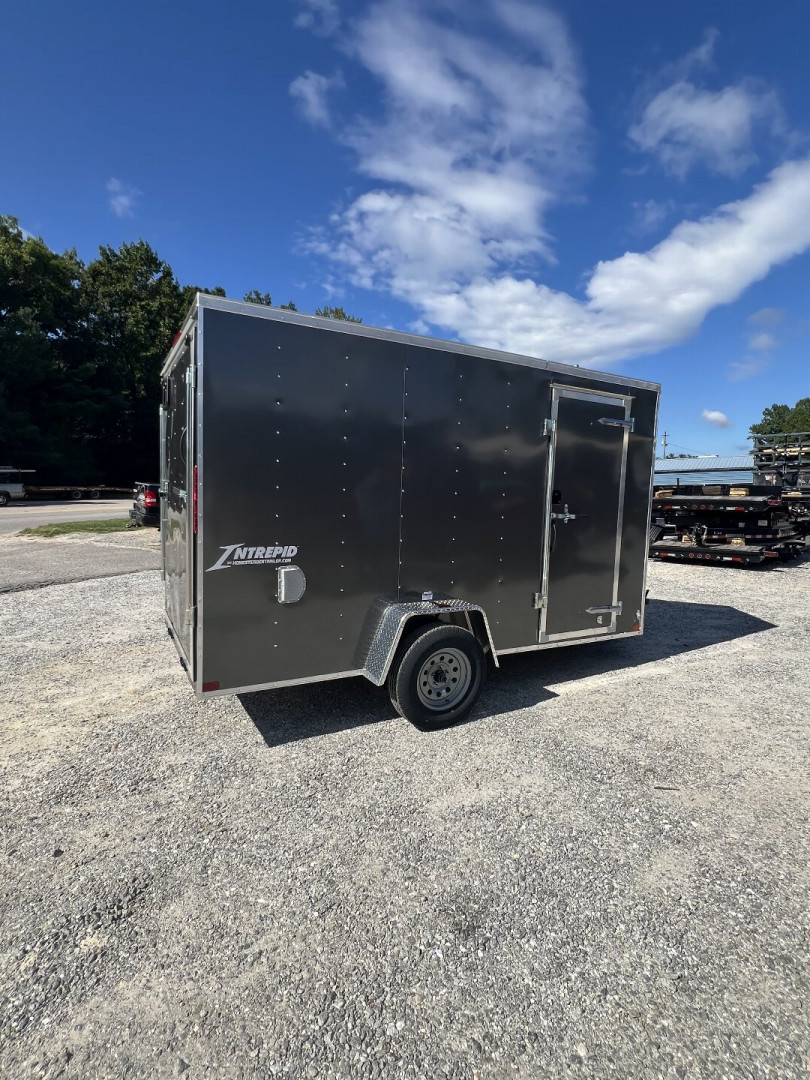 New 2025 Homesteader Trailer / 612IS / 6' wide x 12' Long / 32" Side Door w/ RV Lock / Ramp Rear Door / 6'6' Interior Height / .030 Charcoal Gray Aluminum