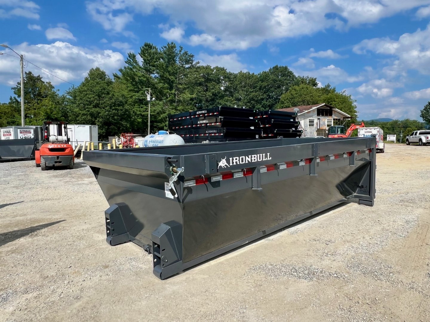 New 2025 IRON BULL / ROLL-OFF DUMP TRAILER / 2-8,000# AXLES / 20 K WARRIOR WINCH / WITH 3-16' DUMP BINS