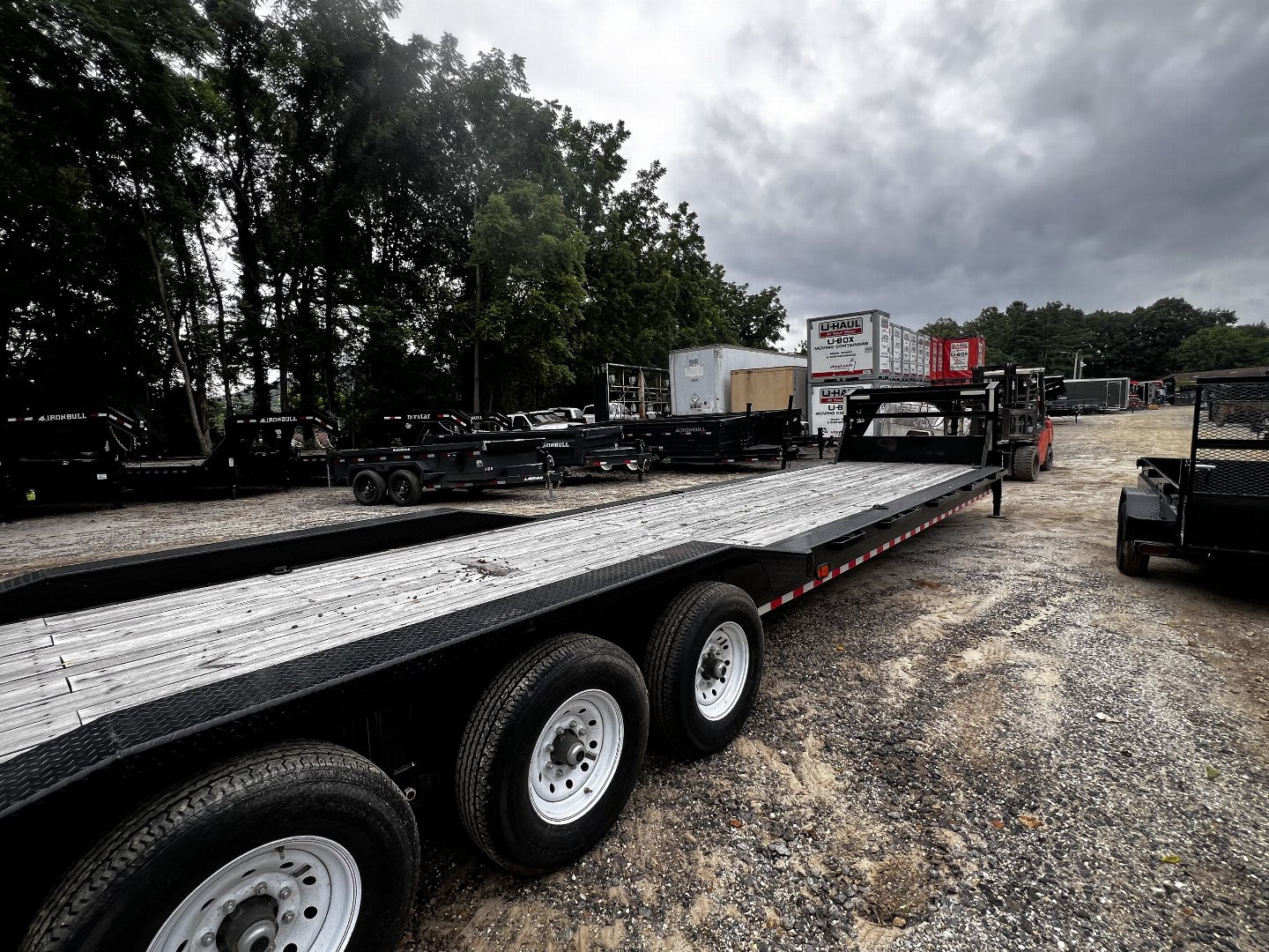 New 2022 Iron Bull Car Hauler / ETG SERIES / 102" WIDE X 44' LONG DECK / RAMPAGE RAMPS / DRIVE OVER FENDERS / 3- 7,000# ELECTRIC BRAKE AXLES