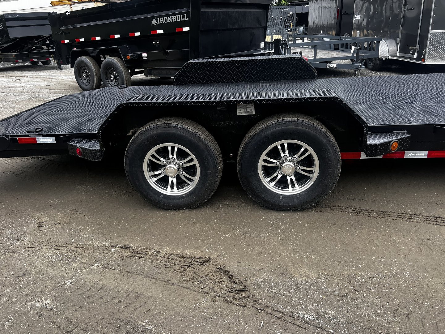 New 2024 Iron Bull ETB8320052-Diamond Plate Floor Car Hauler