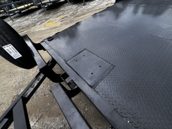 New 2024 Iron Bull ETB8320052-Diamond Plate Floor Car Hauler