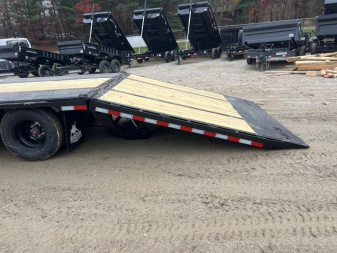 New 2024 Iron Bull Hydraulic Dovetail Gooseneck Trailer / 102" Wide x 32' Long / 2-10,000# Electric Brake Axles / 9' Hydraulic Dovetail / Dual Hydraulic Jacks