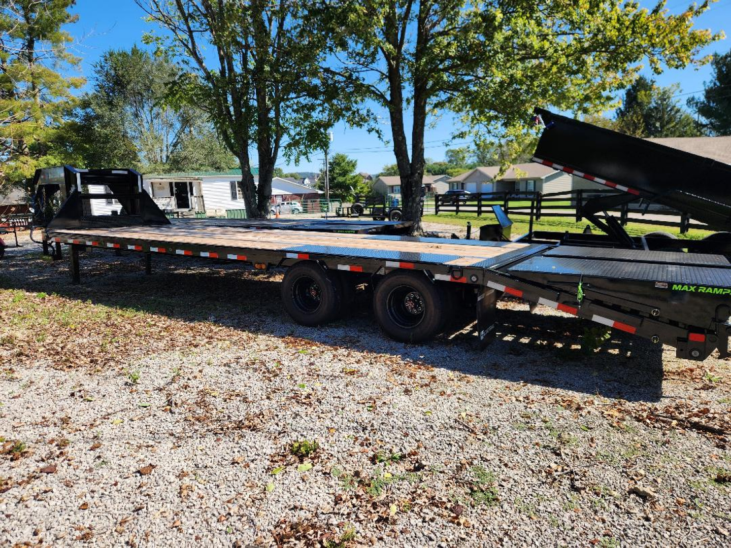 New 2025 Load Trail 102"x30' Tandem Low-Pro Gooseneck
