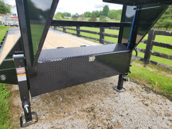 New 2025 Load Trail 14K 102"x25' Single Wheel Low-Pro Gooseneck