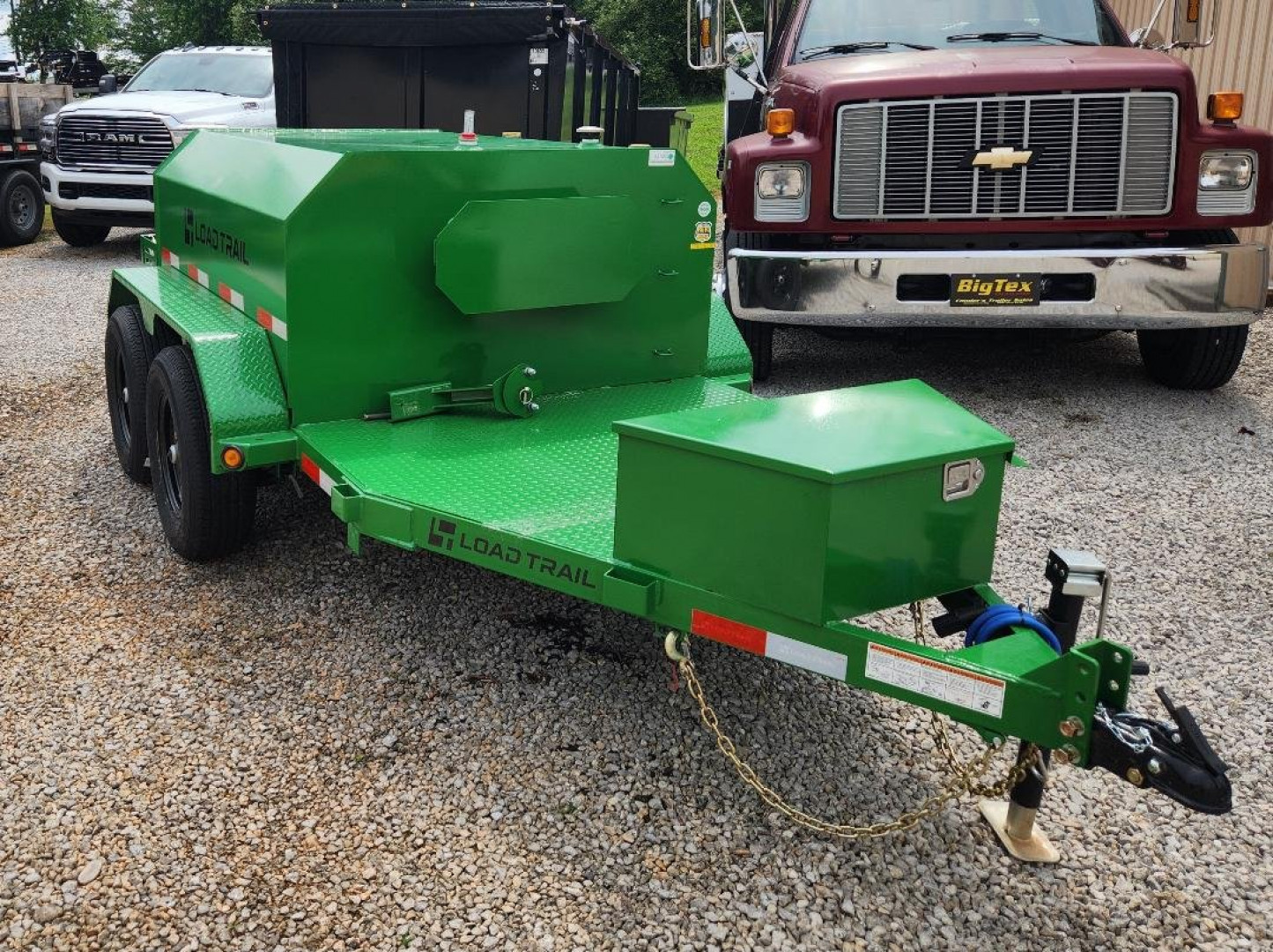 New 2024 Load Trail 60" x 11' 550 gal Tandem Axle Tank Trailer