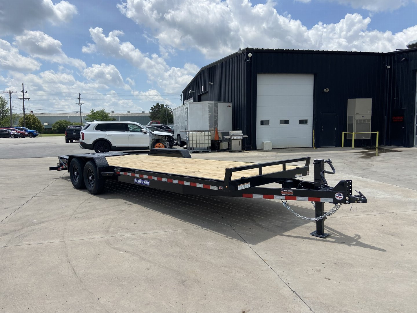 New Sure-Trac 20' (+3) Equipment Trailer