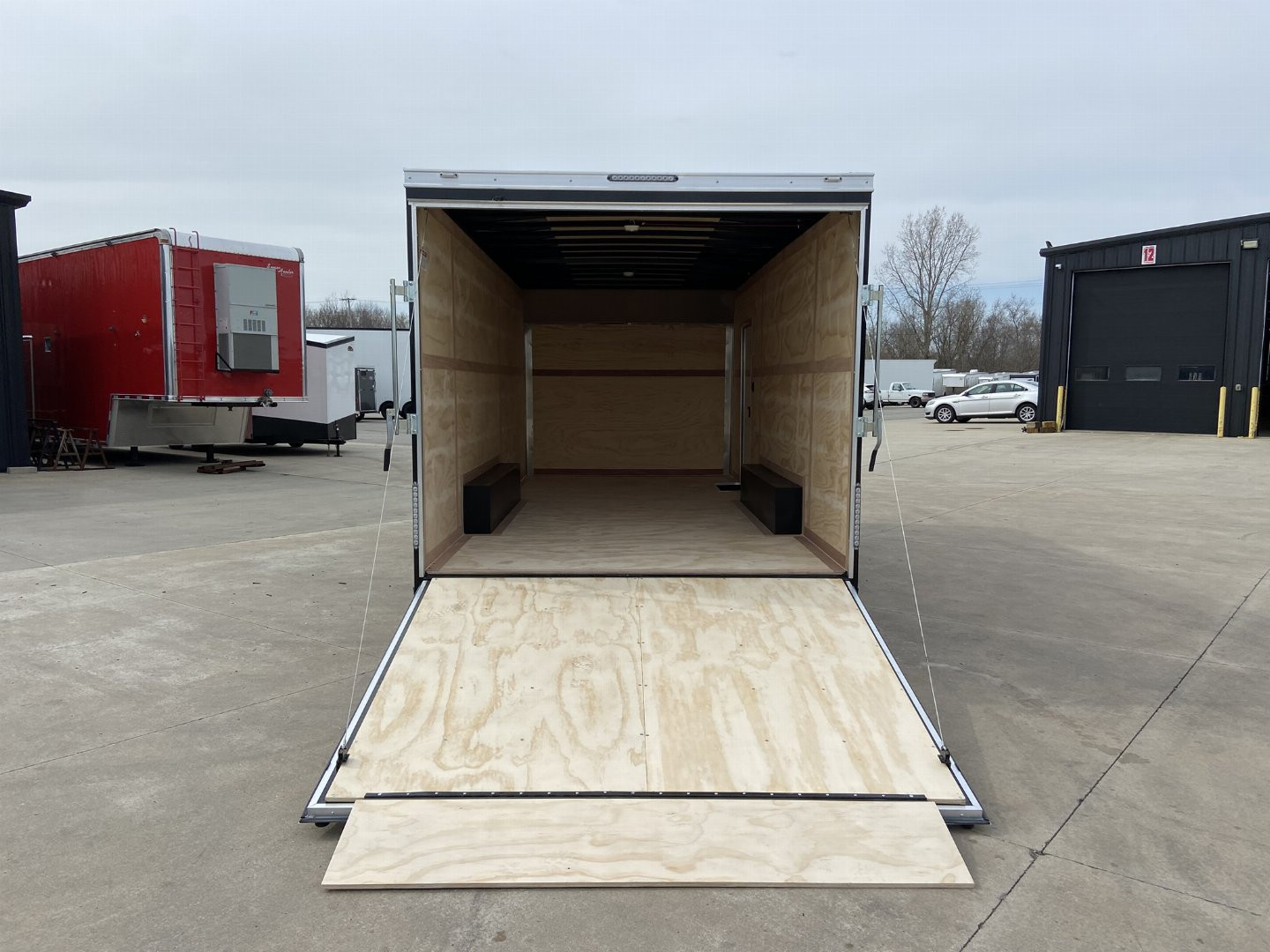 New United UXT 20' Enclosed Cargo Trailer