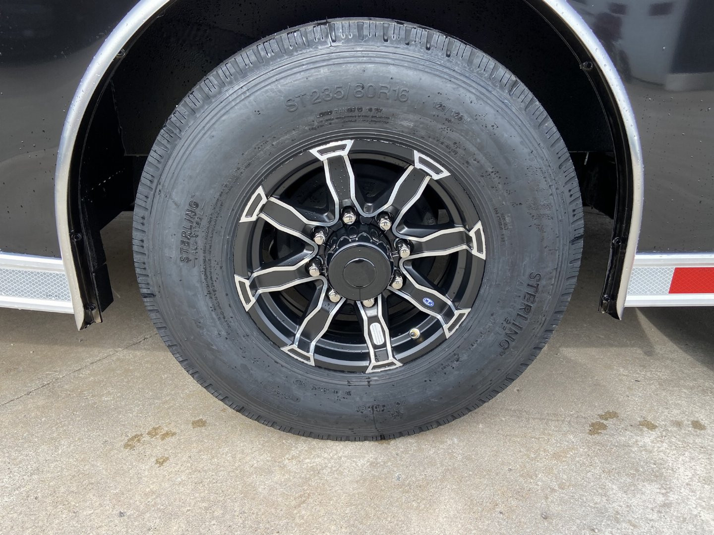 New United UXT 20' Enclosed Cargo Trailer