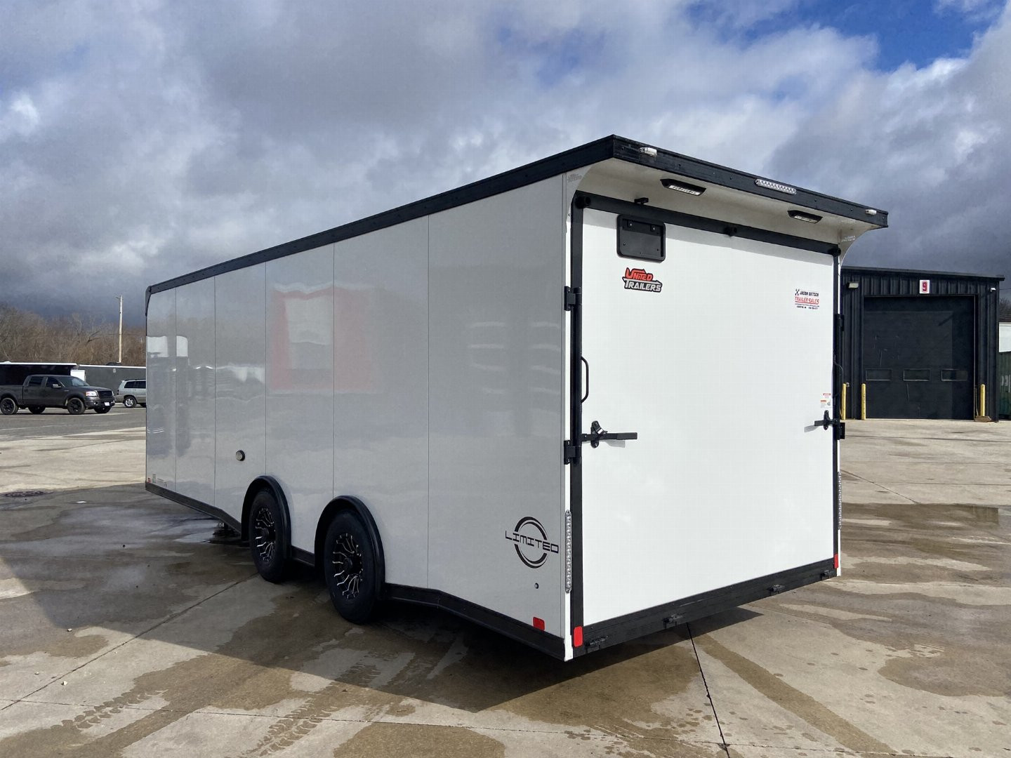 New United LIM 24' Racing Trailer