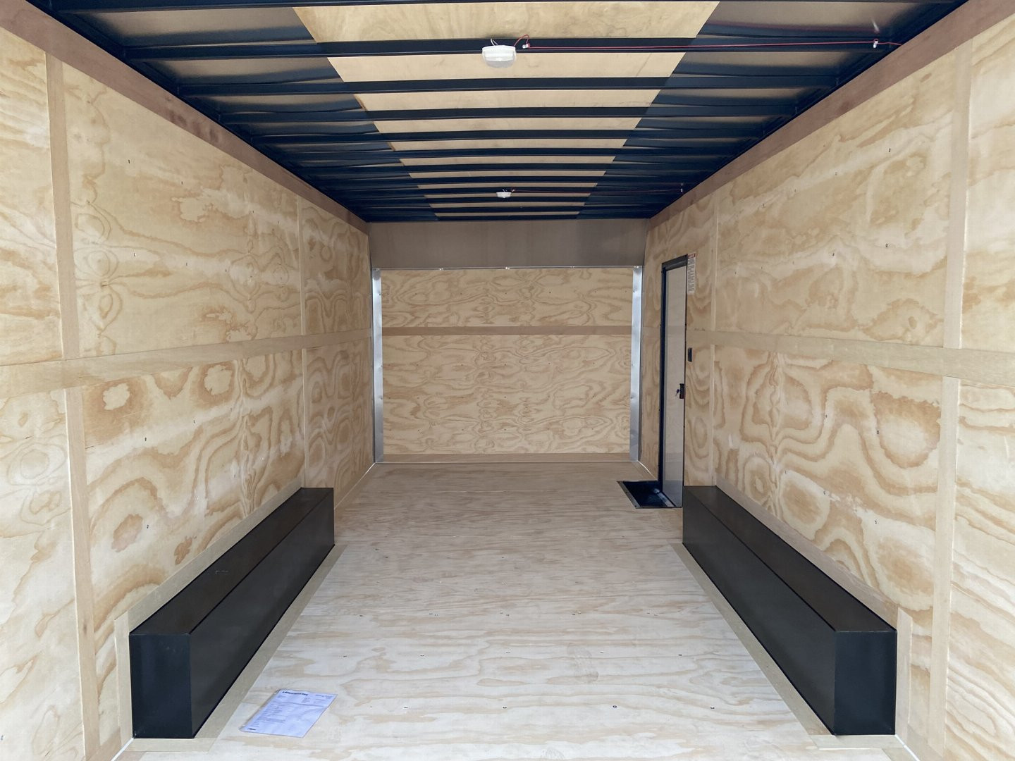 New United UXT 20' Enclosed Cargo Trailer