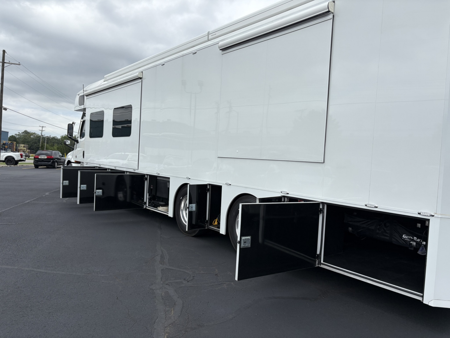 Used JDCC 46ft Motorhome 2 Bath