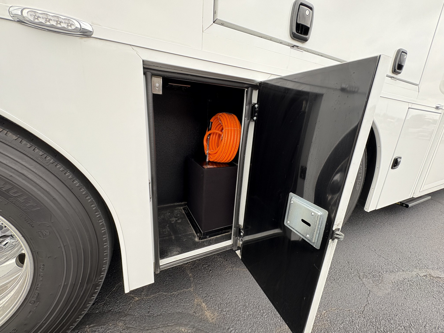 Used JDCC 46ft Motorhome 2 Bath