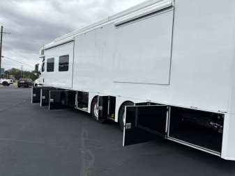 Used JDCC 46ft Motorhome 2 Bath