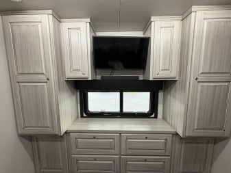 Used JDCC 46ft Motorhome 2 Bath