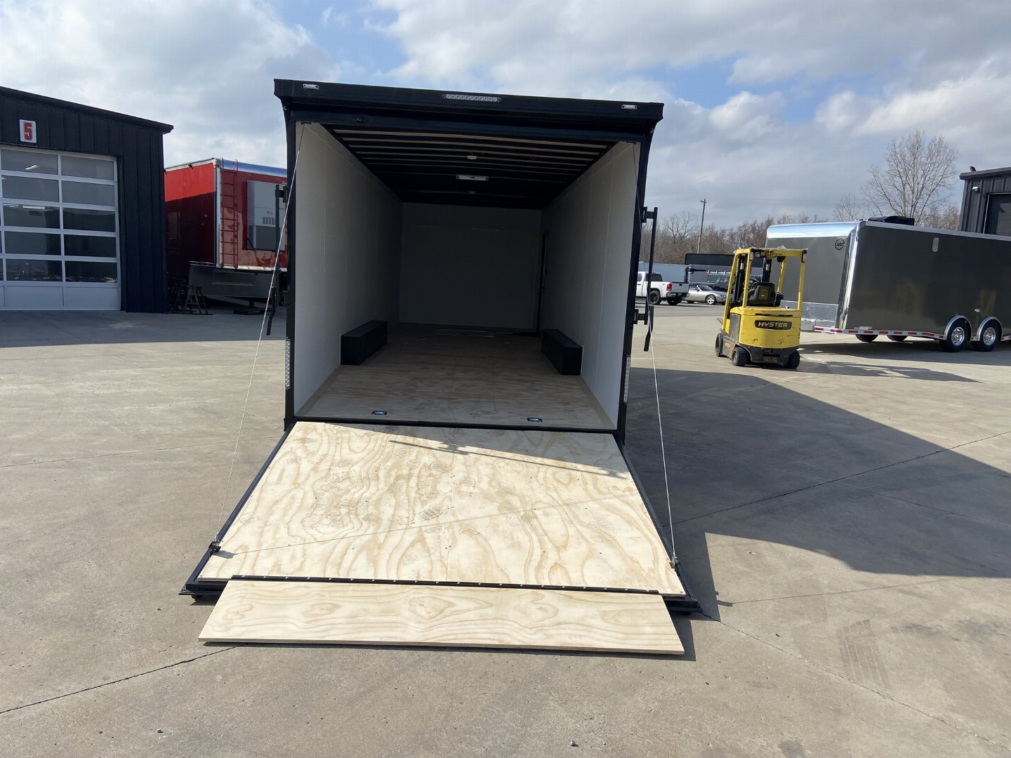 New United CLA 28' Racing Trailer