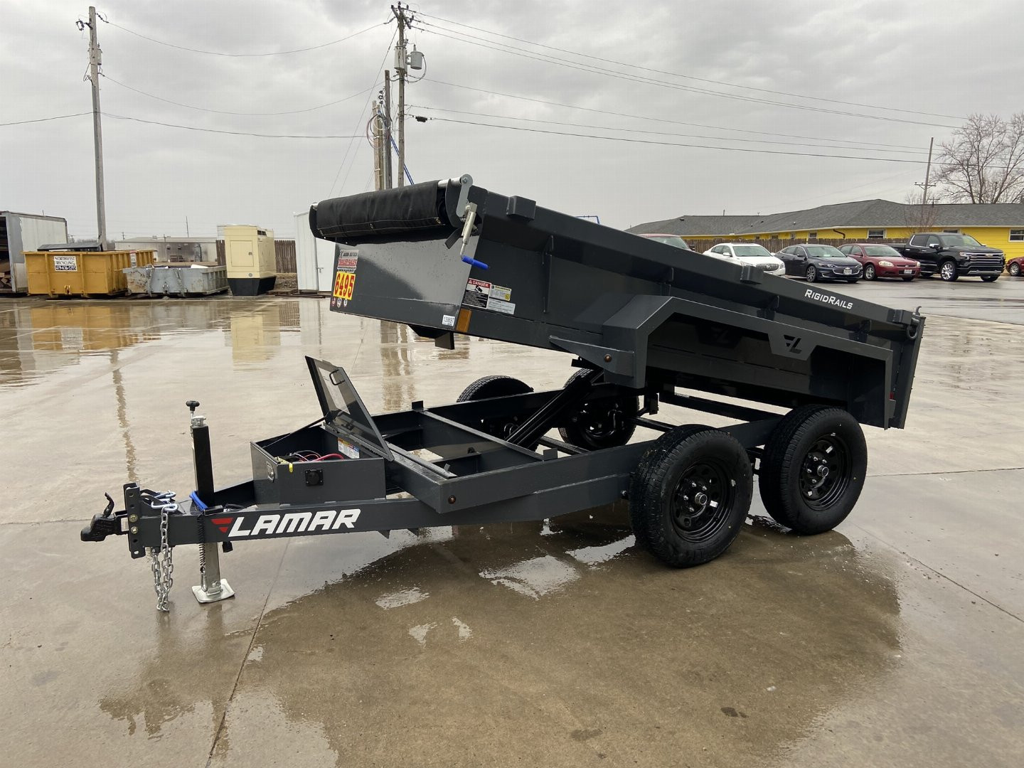 New Lamar 5x10 Dump Trailer
