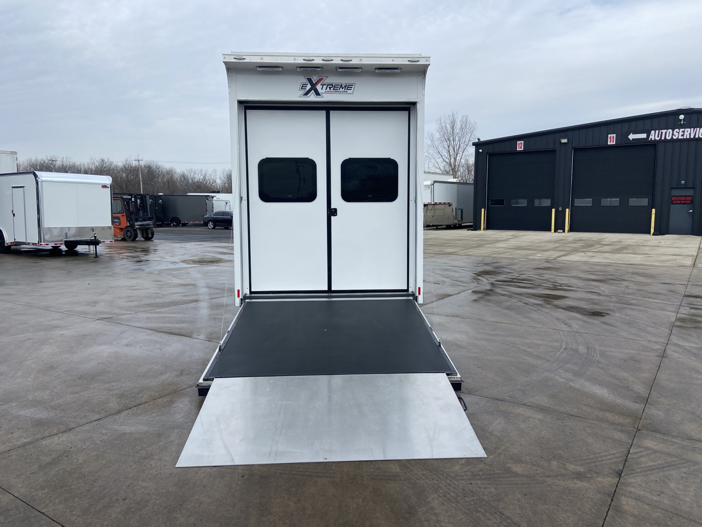 New United Aluminum Gooseneck 42' Sprint Car Racing Trailer