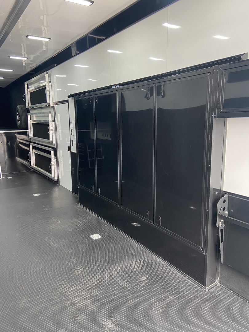 New United Aluminum Gooseneck 42' Sprint Car Racing Trailer