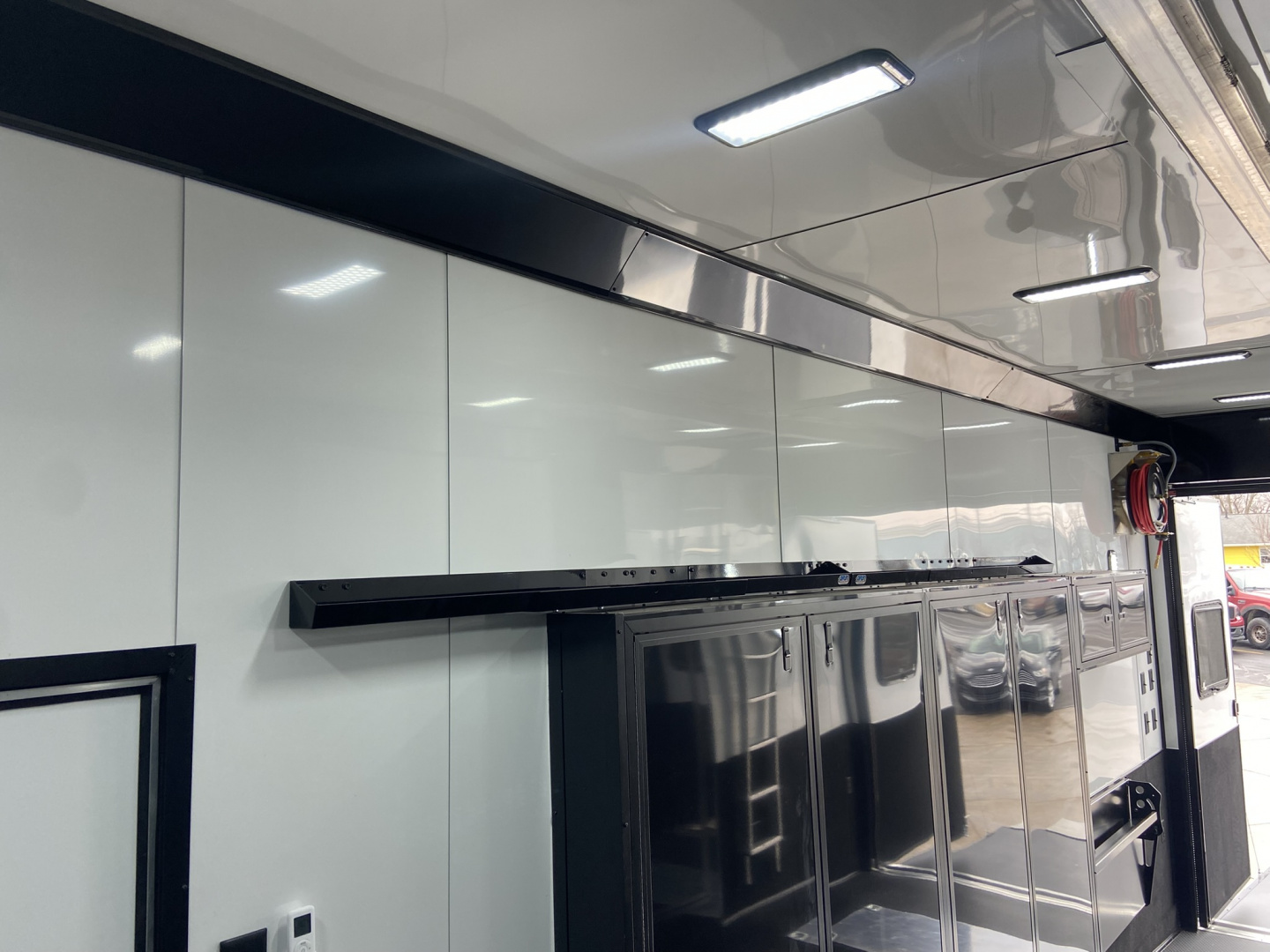 New United Aluminum Gooseneck 42' Sprint Car Racing Trailer