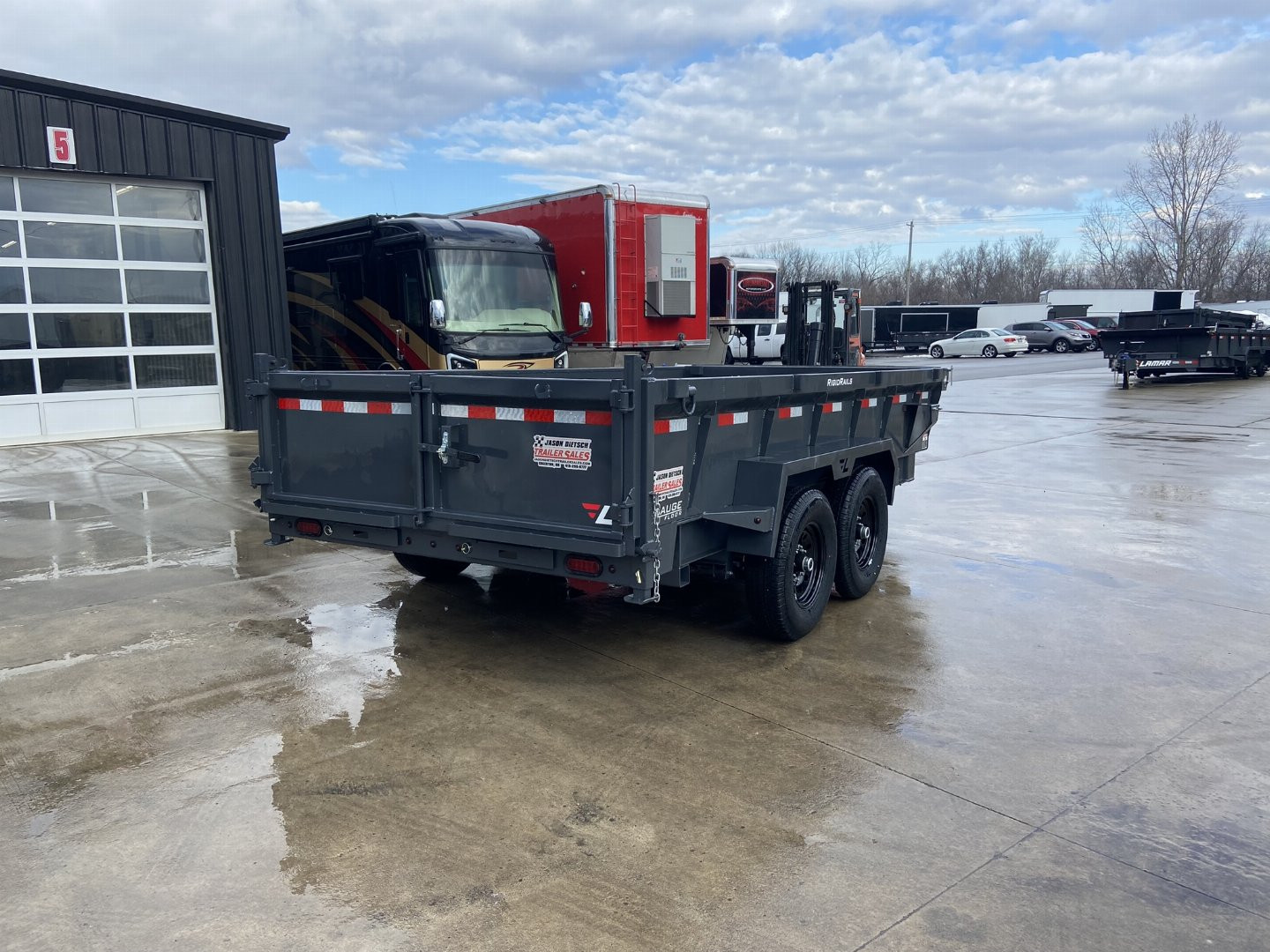 New Lamar 14' Telescopic Dump Trailer