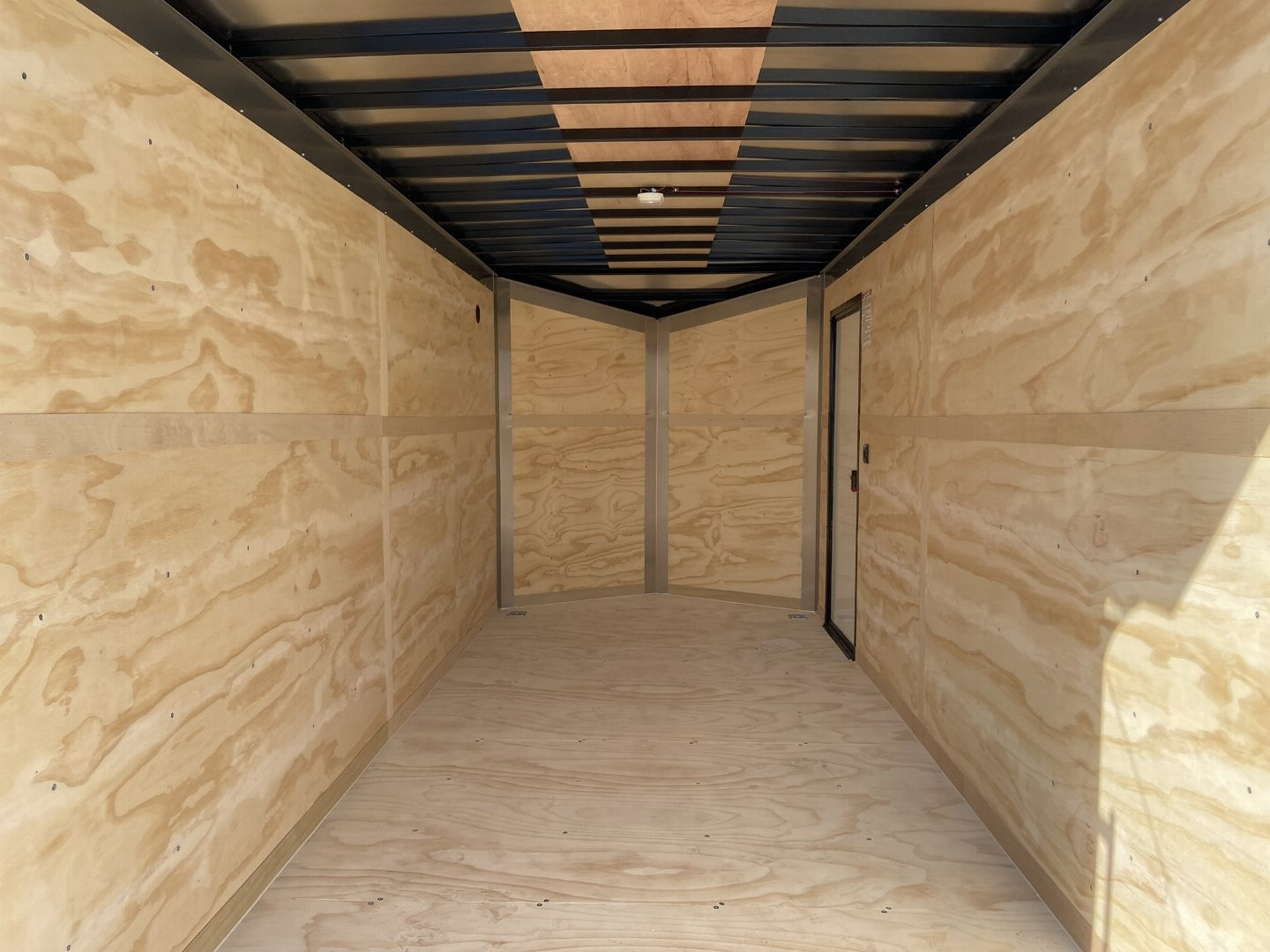 New United UJ 7x16' Enclosed V-Nose Cargo Trailer