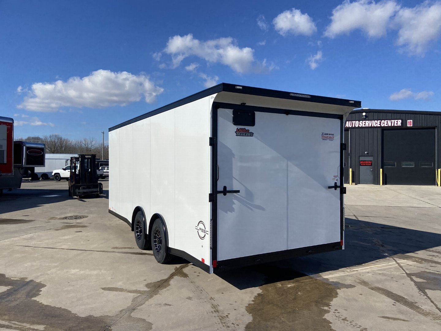 New 23' V-Nose Racing Trailer - United