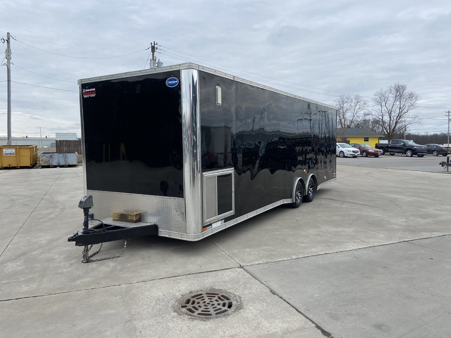 Used United XLT 28' Racing Trailer