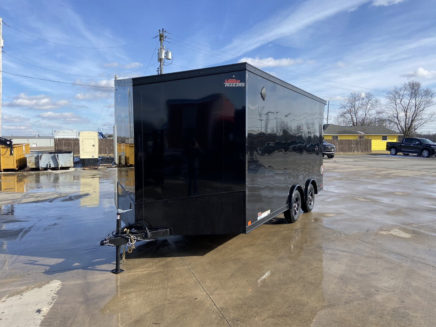 New United UJ 16' V-Nosed Enclosed Cargo Trailer