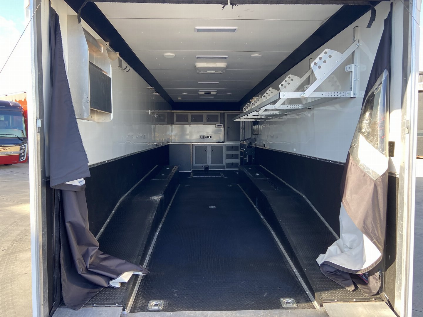 Used 32' Racing Trailer - United Super Hauler