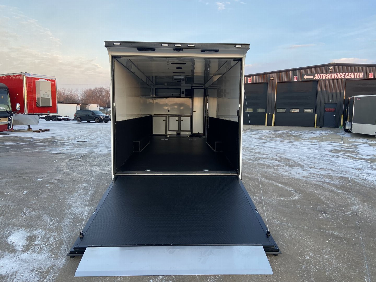 New 28' Racing Trailer - United USH