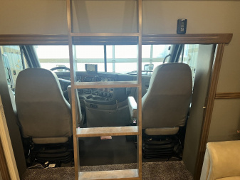 Used Show Hauler Toterhome 17'