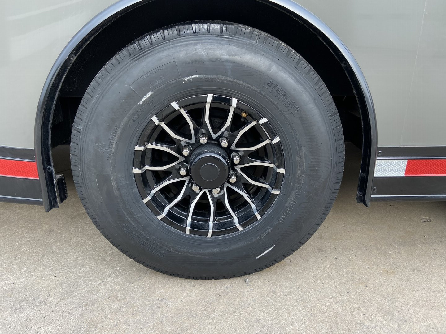 New 28' Racing Trailer - United USH