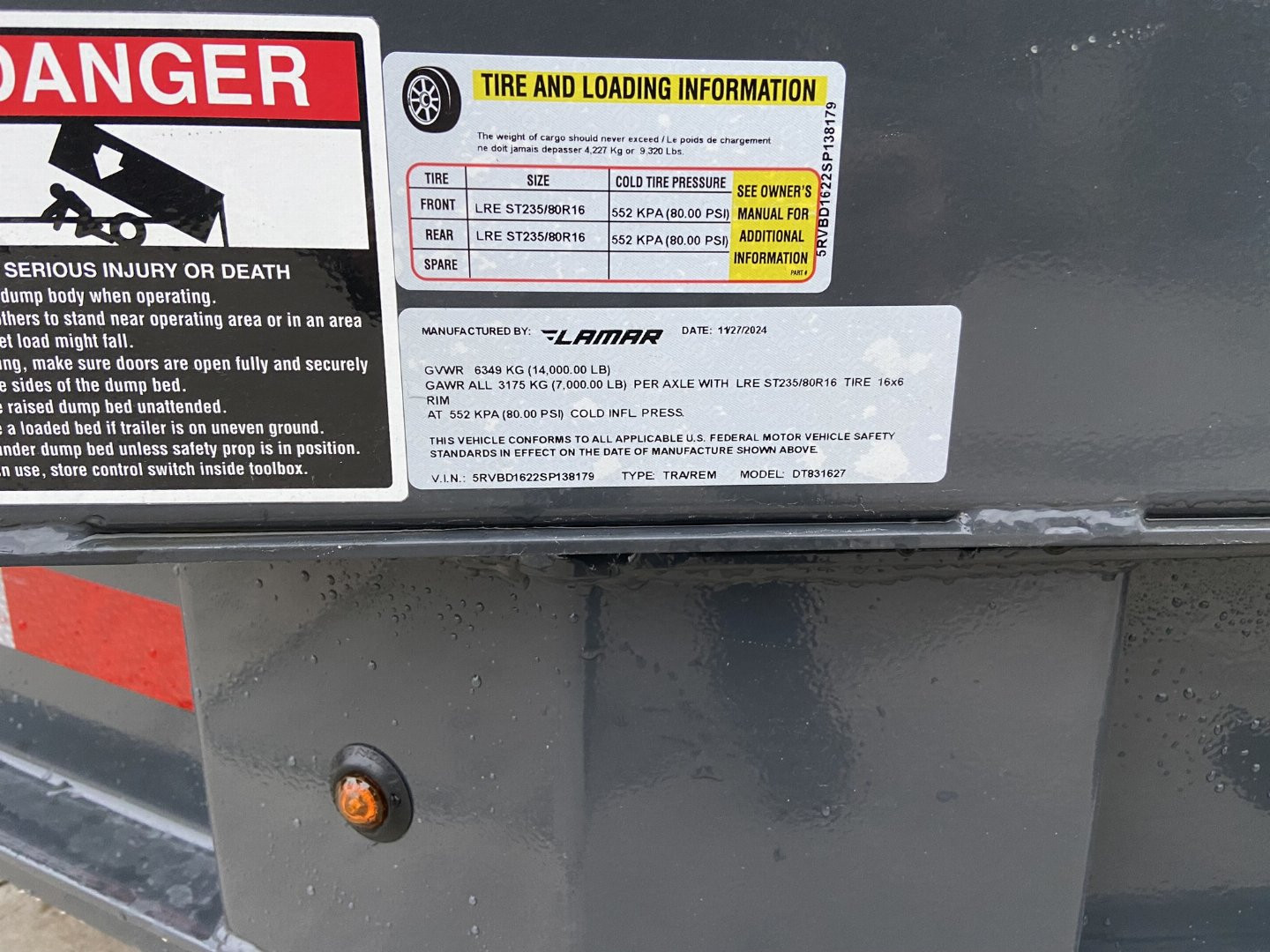 New Lamar 83"x16' Telescopic Dump Trailer