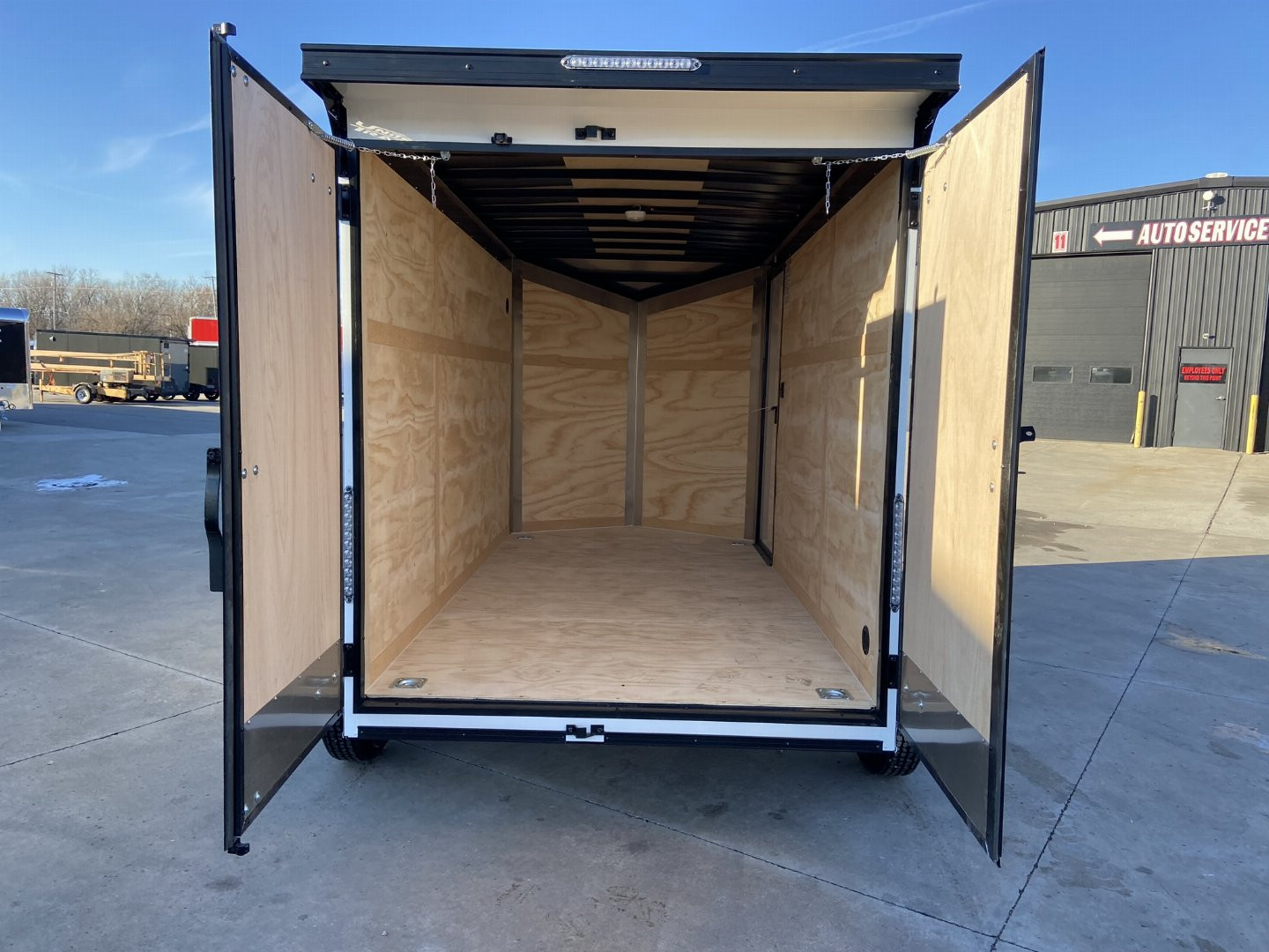 New United UJ 6x12 V-Nose Enclosed Cargo Trailer