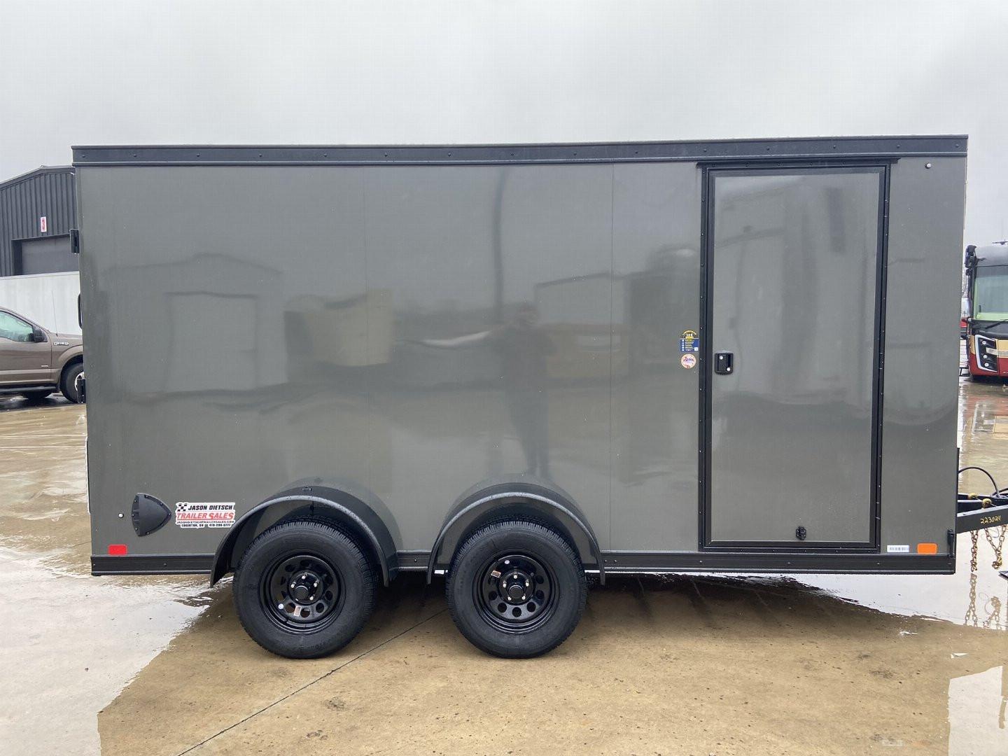 New United UJ-S 7x14 V-Nose Enclosed Cargo Trailer