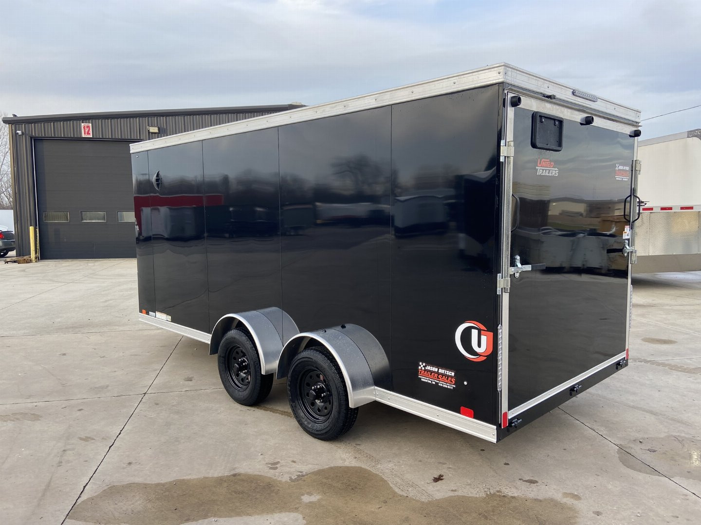 New United UJ-S 7x16 V-Nose Enclosed Cargo Trailer