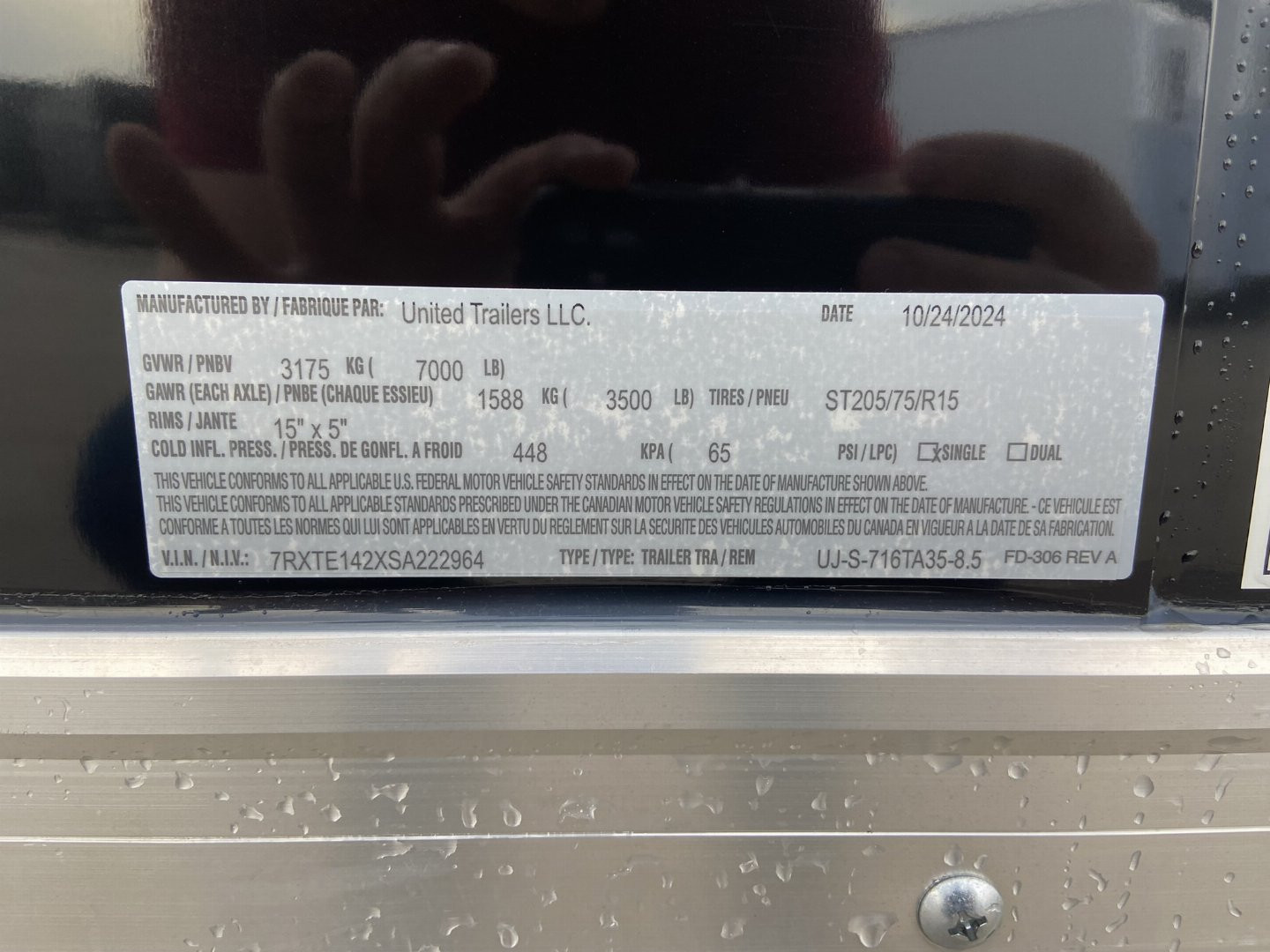 New United UJ-S 7x16 V-Nose Enclosed Cargo Trailer