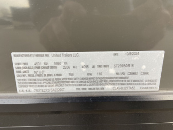 New United CLAV 8.5x27 V-Nose Enclosed Cargo/Racing Trailer