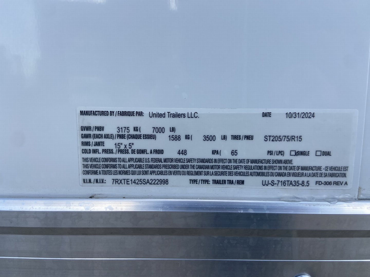 New United UJ-S 7x16 V-Nose Enclosed Cargo Trailer