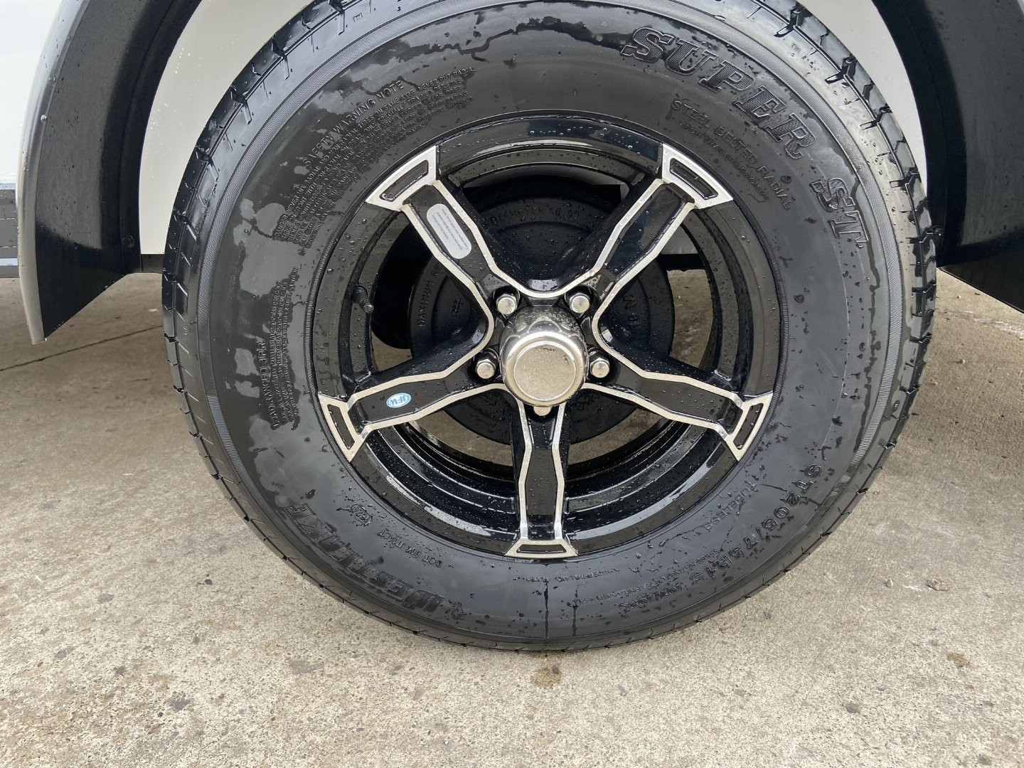 New United UJ 7x12 V-Nose Enclosed Cargo Trailer