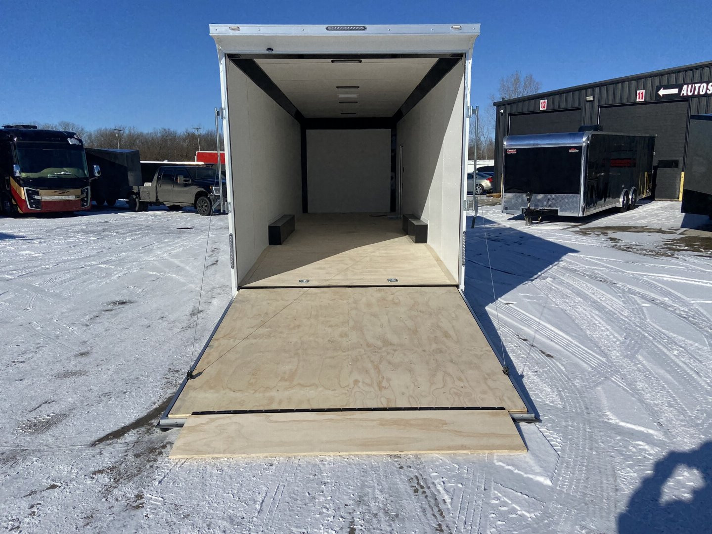 New 28' Racing Trailer - United UXT