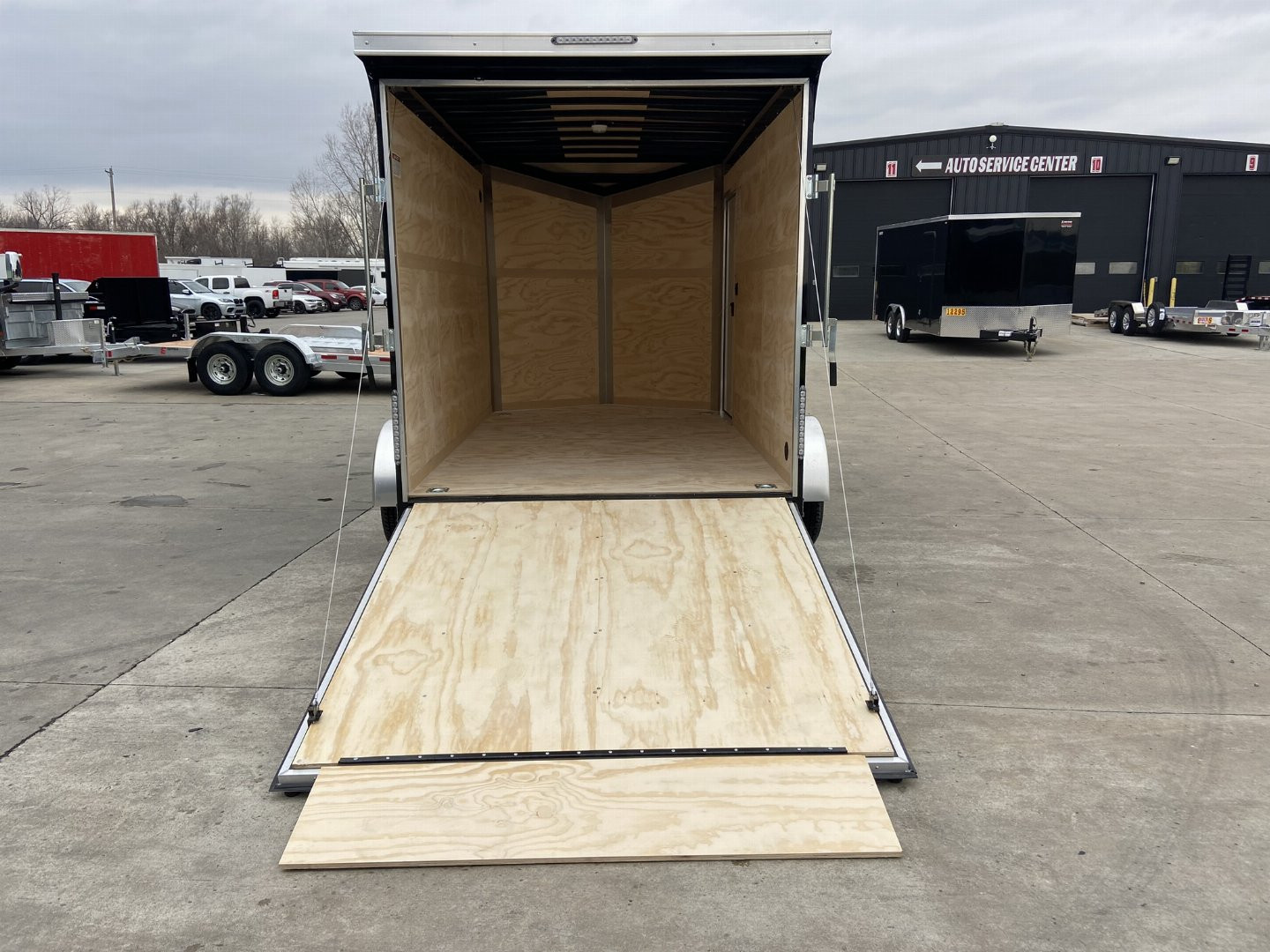 New United UJ 7x12 V-Nose Enclosed Cargo Trailer