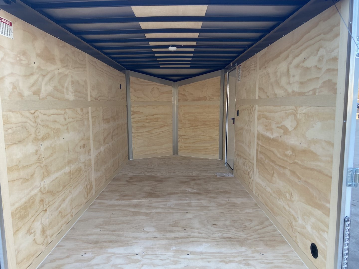 New United UJ-S 7x14 V-Nose Enclosed Cargo Trailer