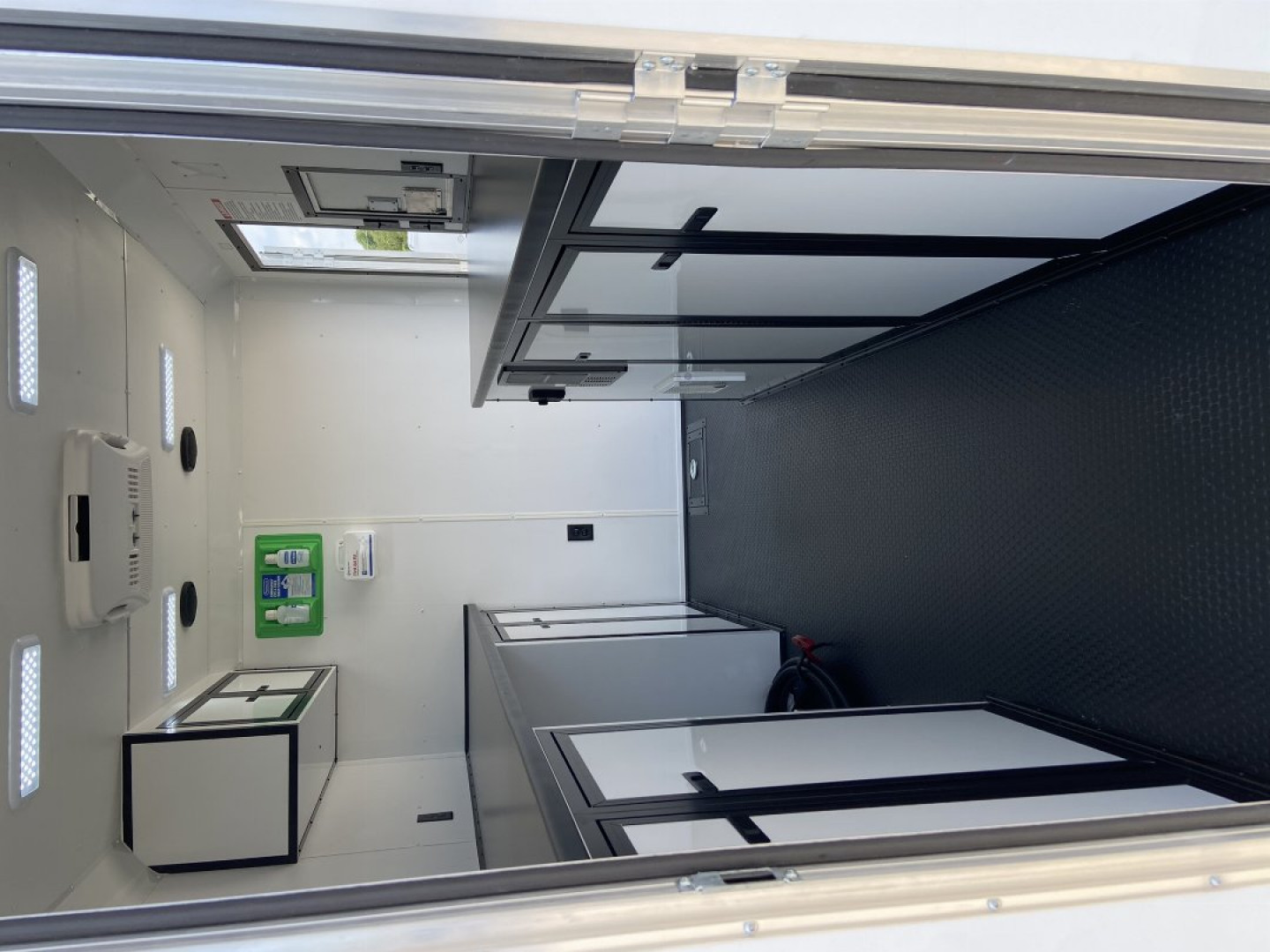 New United UAT 7x12 Aluminum Fiber Splicing Trailer