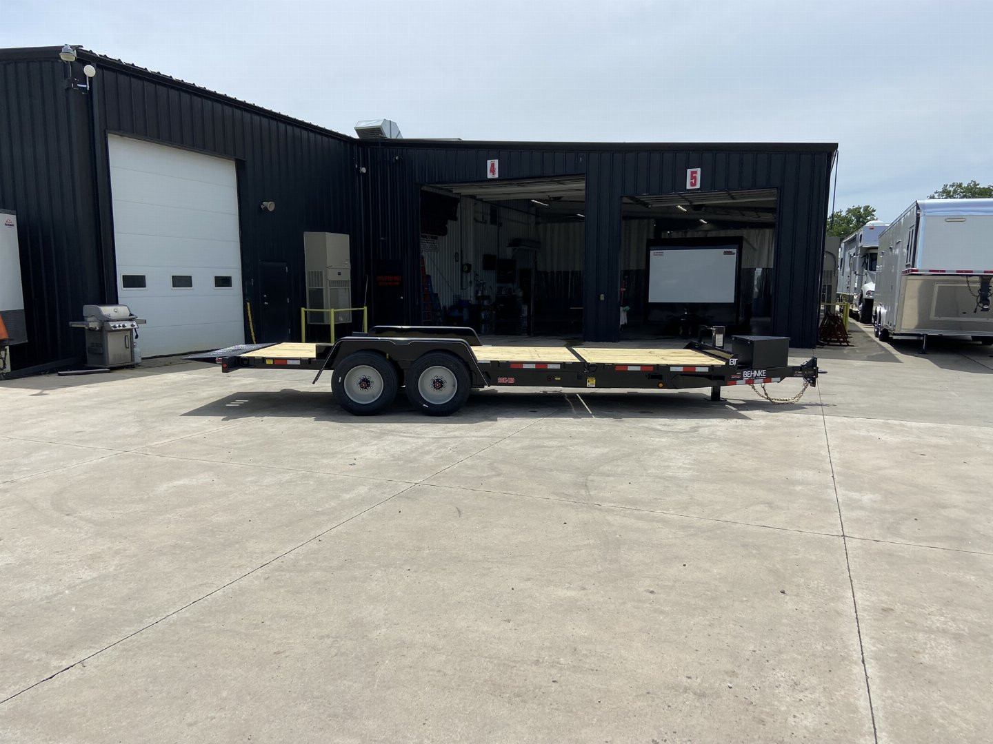 New Behnke 16+6 Partial Tilt Equipment Trailer 20K
